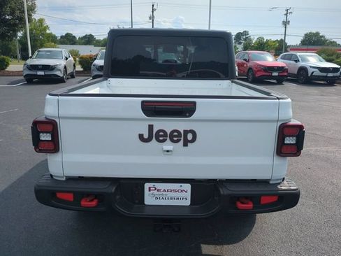 Used 2026 Jeep Gladiator Rubicon AWD/4WD image 5