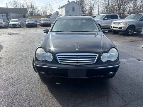 Used 2003 Mercedes-Benz C 240 Sedan image 2