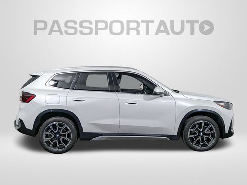 Used 2025 BMW X1 xDrive28i w/ Technology Package AWD/4WD image 8