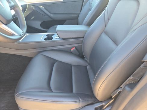 Used 2023 Tesla Model Y Long Range image 14