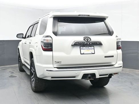 Used 2016 Toyota 4Runner Limited image 12