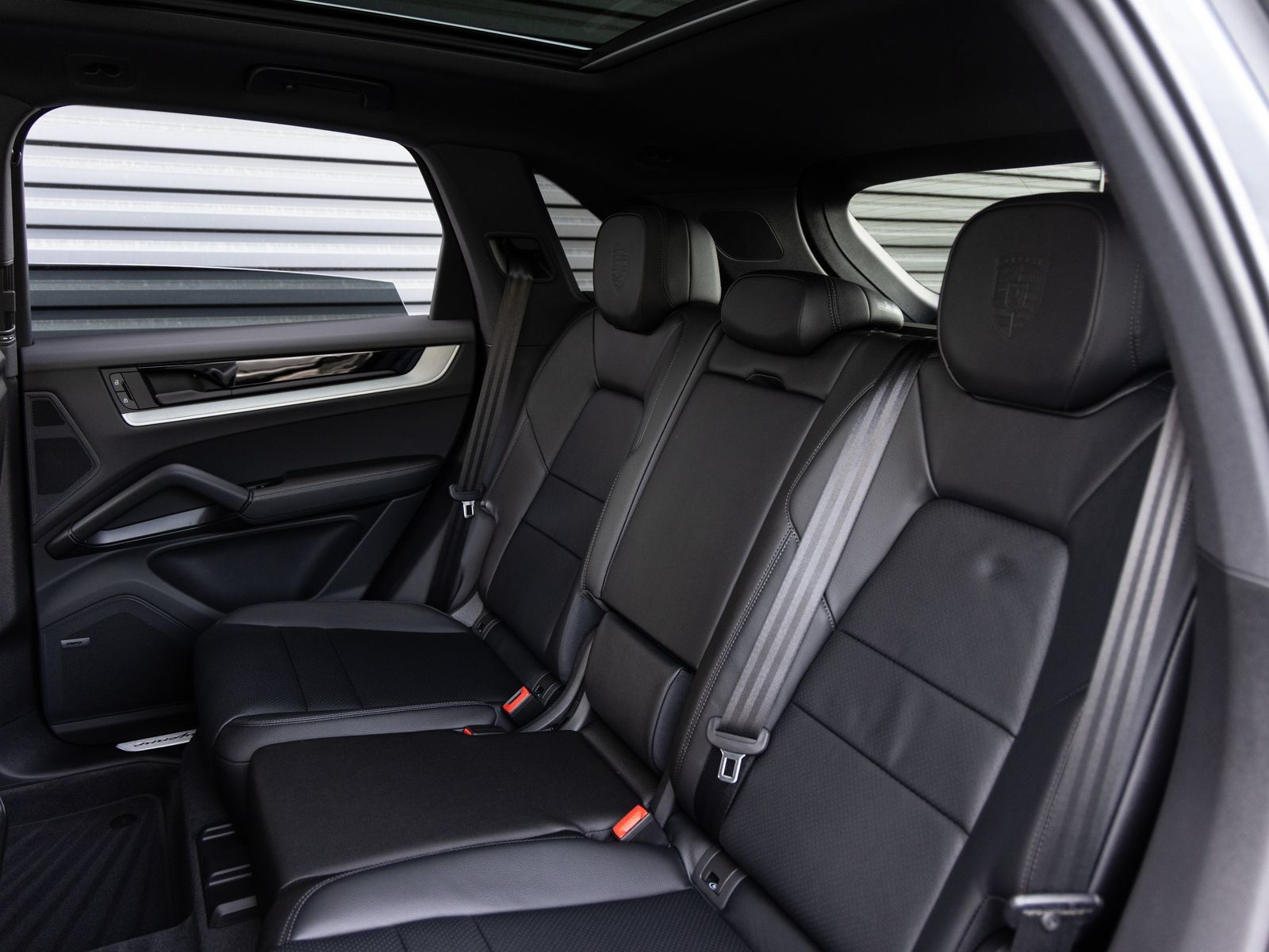Certified 2026 Porsche Cayenne AWD/4WD image 26