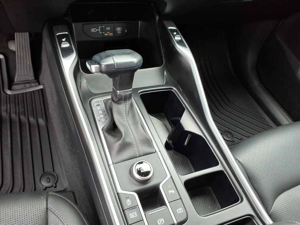 Used 2025 Kia Sorento S w/ Panoramic Sunroof Package FWD image 24