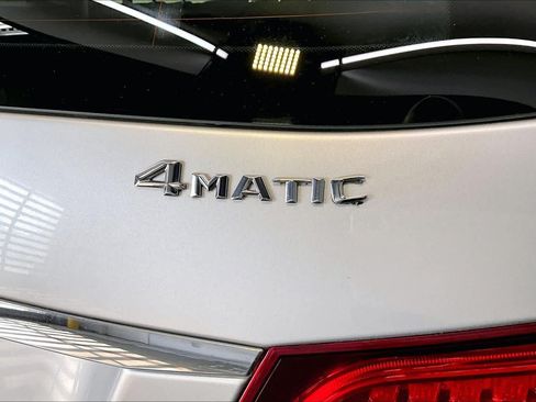 Used 2016 Mercedes-Benz E 350 4MATIC Wagon image 10