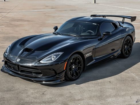 Used 2017 Dodge Viper GTC w/ Time Attack Group 2.0 RWD image 6