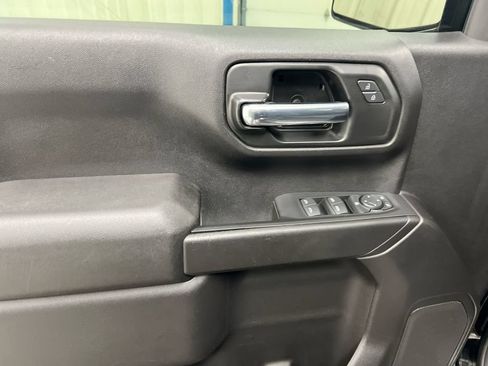 Used 2022 Chevrolet Silverado 1500 Custom AWD/4WD image 20
