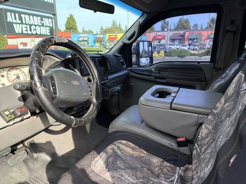 Used 2001 Ford F350 Lariat AWD/4WD image 6
