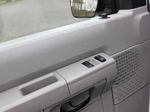 Used 2013 Ford E-150 and Econoline 150 w/ PWR Group RWD image 11