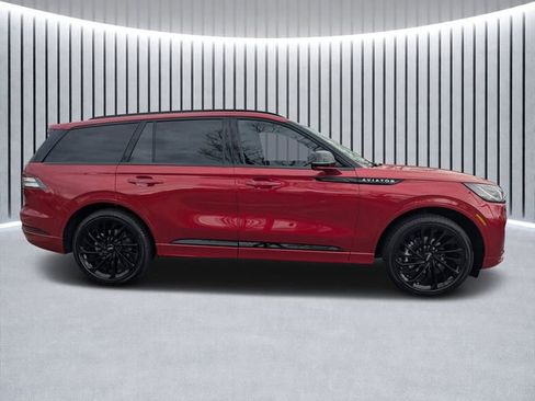 New 2026 Lincoln Aviator Reserve image 2