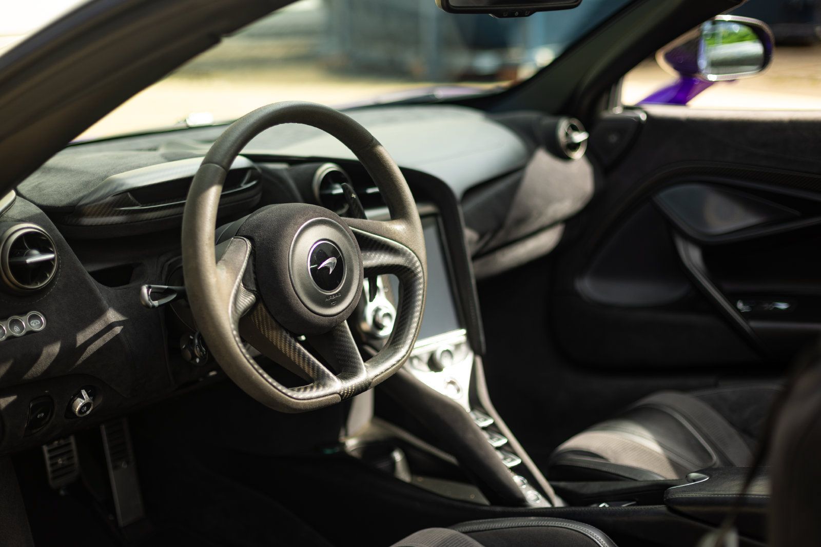 Used 2020 McLaren 720S Performance RWD image 11