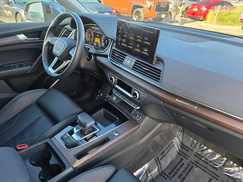 Used 2023 Audi Q5 e Premium w/ Convenience Package AWD/4WD image 10