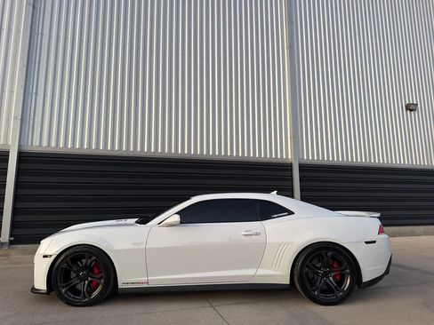 Used 2014 Chevrolet Camaro ZL1 RWD image 35