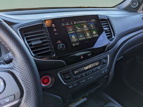 Used 2023 Honda Passport TrailSport image 21