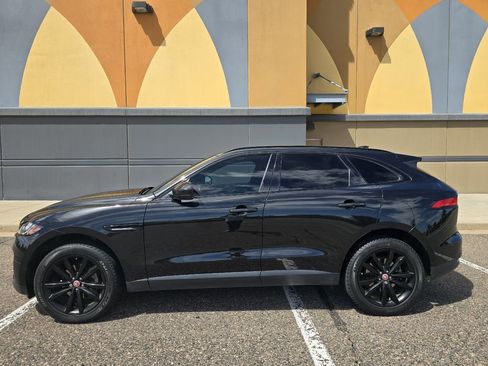 Used 2017 Jaguar F-PACE Prestige image 7