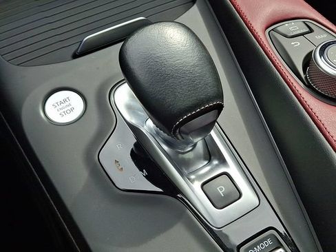 Used 2023 INFINITI QX55 Sensory w/ Lighting Package AWD/4WD image 16
