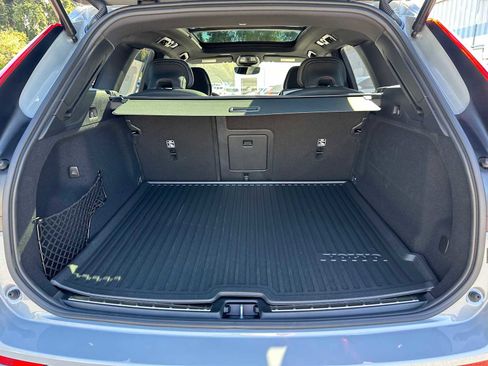 New 2026 Volvo XC60 B5 Ultra w/ Climate Package image 14