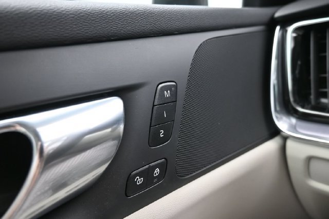 Used 2023 Volvo S60 B5 Core w/ Climate Package FWD image 27