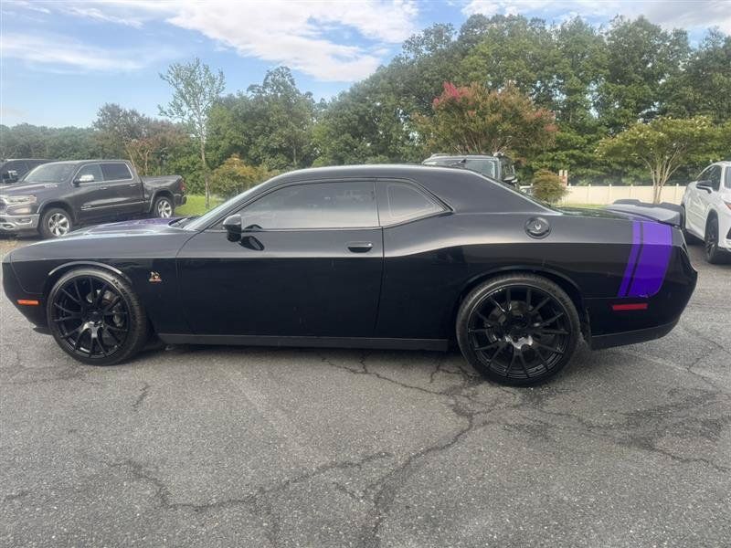 Used 2016 Dodge Challenger R/T Scat Pack w/ Leather Interior Group RWD image 8