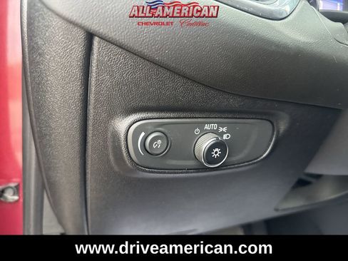 Used 2019 Chevrolet Equinox LT image 17