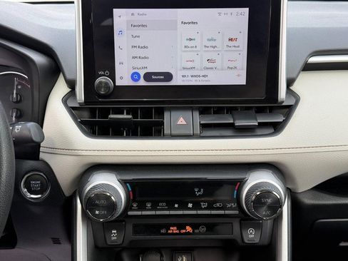 Used 2023 Toyota RAV4 XLE w/ Convenience Package image 13