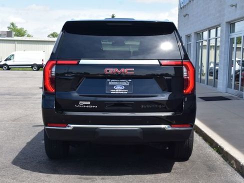 Used 2025 GMC Yukon Elevation AWD/4WD image 10