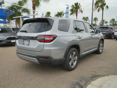 Used 2023 Honda Pilot EX-L image 5