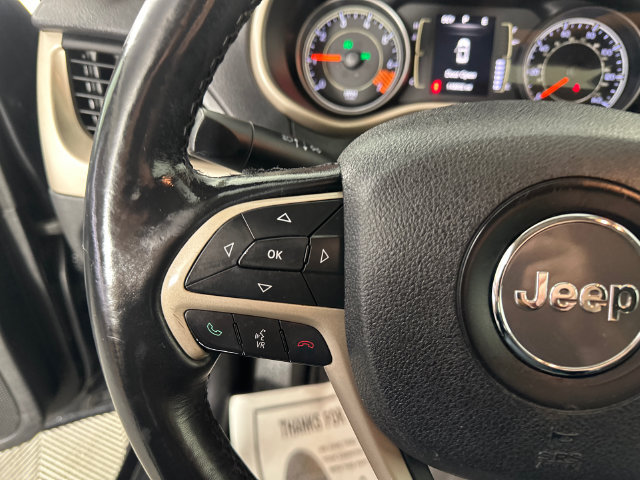 Used 2015 Jeep Cherokee Latitude w/ Cold Weather Group AWD/4WD image 13