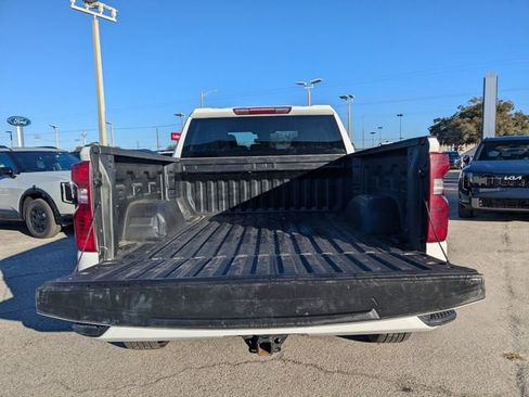 Used 2024 Chevrolet Silverado 1500 Custom image 11