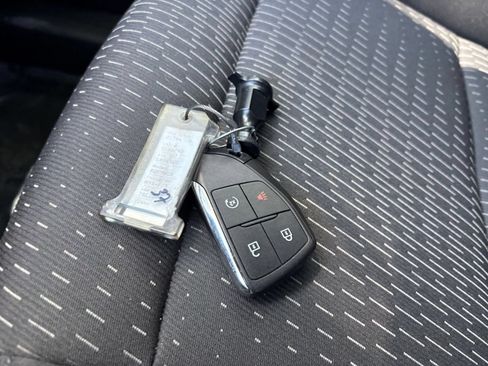 Used 2025 Chevrolet Equinox LT FWD image 27