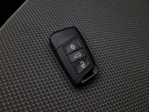 Used 2024 Volkswagen Taos S FWD image 32