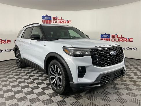 New 2026 Ford Explorer ST-Line RWD image 1
