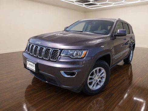 Used 2018 Jeep Grand Cherokee Laredo AWD/4WD image 1