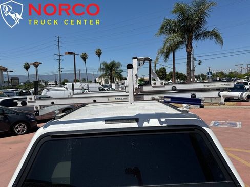 Used 2019 Toyota Tacoma SR image 8