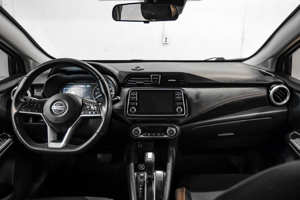 Used 2020 Nissan Versa SR FWD image 12