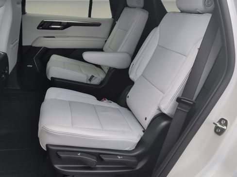 New 2025 Chevrolet Tahoe Premier image 16