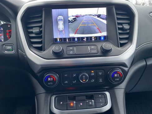 Used 2023 GMC Acadia SLT w/ Elevation Edition image 33