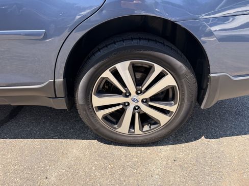 Used 2018 Subaru Outback 2.5i Limited AWD/4WD image 7