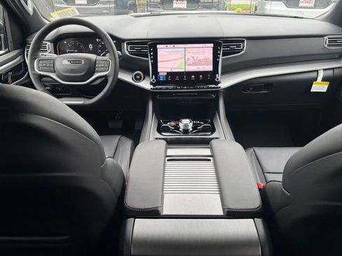 New 2026 Jeep Grand Wagoneer Limited AWD/4WD image 37