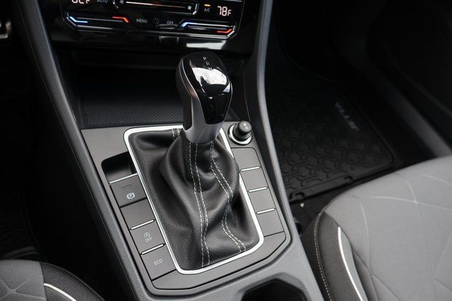 Certified 2026 Volkswagen Jetta Sport FWD image 23