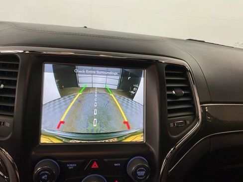 Used 2017 Jeep Grand Cherokee SRT AWD/4WD image 20