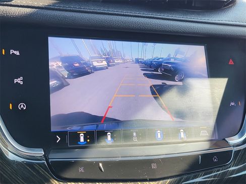 Used 2020 Cadillac XT6 Premium Luxury image 10