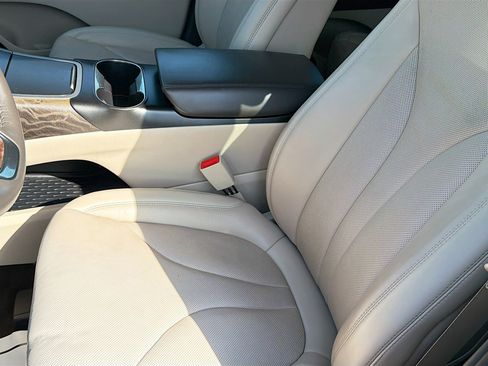 Used 2019 Lincoln Nautilus Reserve image 20