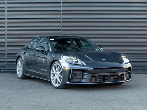 New 2026 Porsche Panamera 4 AWD/4WD image 10