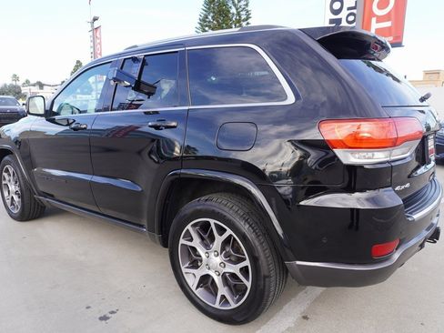Used 2018 Jeep Grand Cherokee Limited image 5
