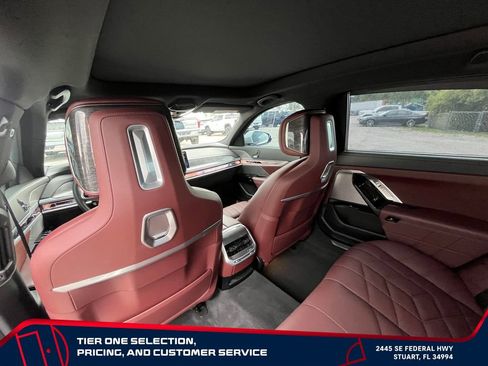 Used 2023 BMW 760i xDrive AWD/4WD image 12