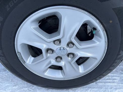 Used 2016 Jeep Grand Cherokee Laredo w/ Quick Order Package 23E image 7