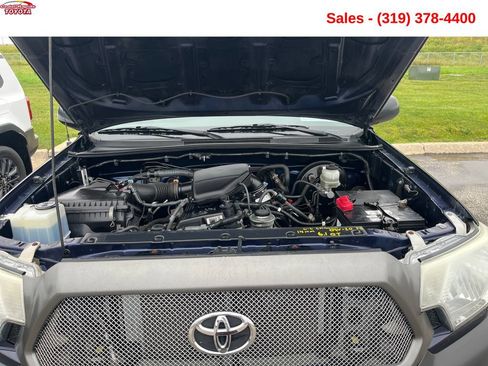 Used 2012 Toyota Tacoma 4x4 Regular Cab image 17