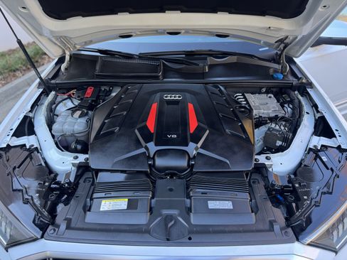 Used 2021 Audi SQ7 Premium Plus image 38