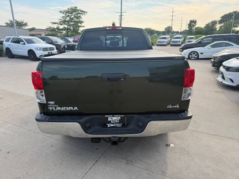 Used 2012 Toyota Tundra 4x4 Double Cab w/ Tow Pkg image 5