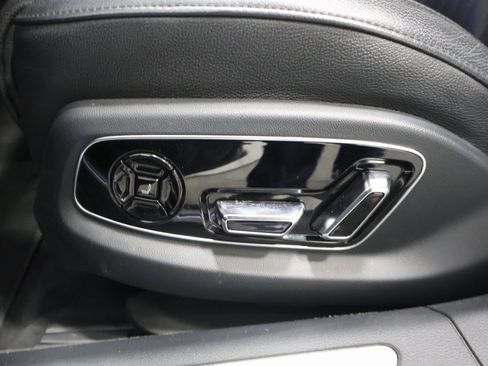 Used 2021 Audi A8 L 3.0T w/ Executive Plus Package image 14